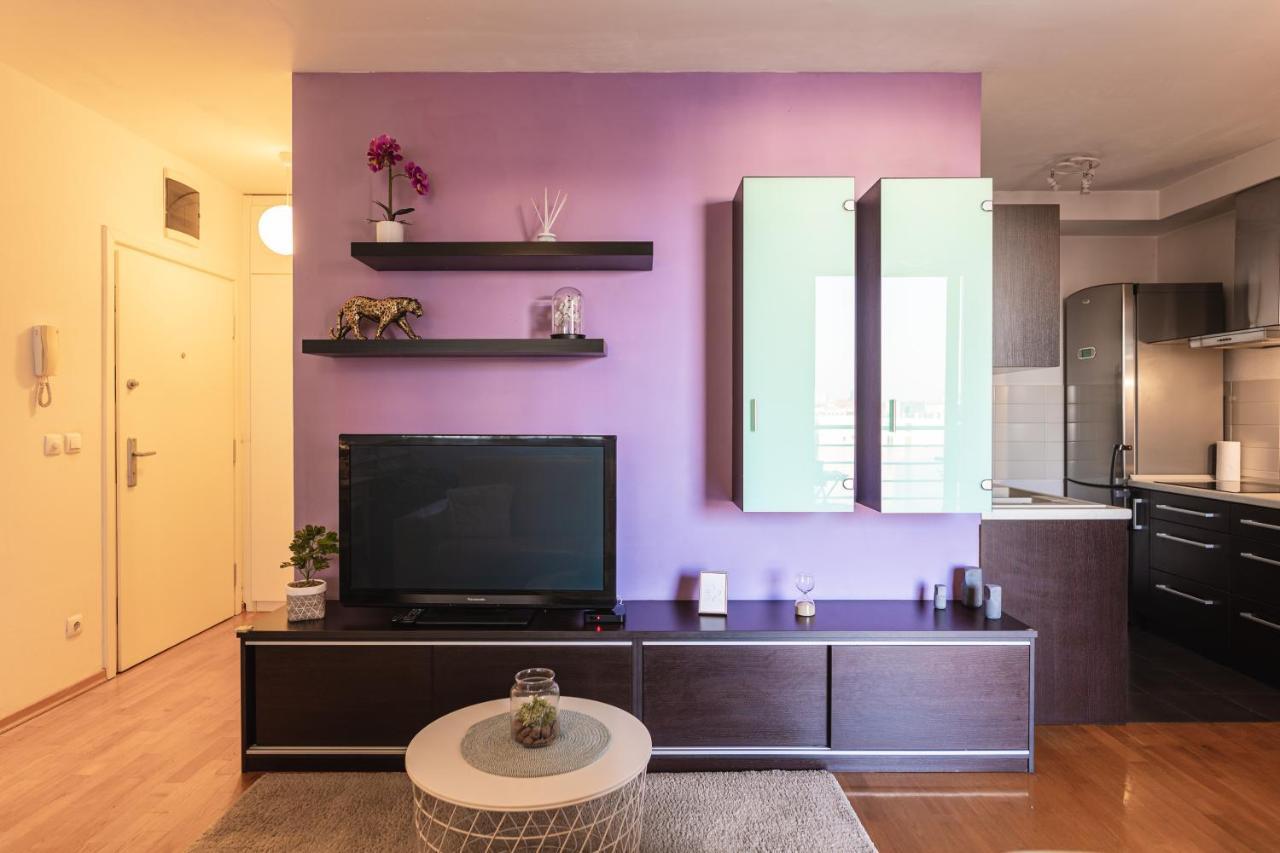 Flexible Selfcheckins 29 - - Garage - Loggia - New - Repinc Apartament