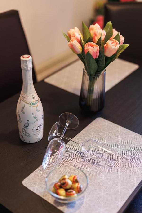 Flexible Selfcheckins 29 - - Garage - Loggia - New - Repinc Apartament *